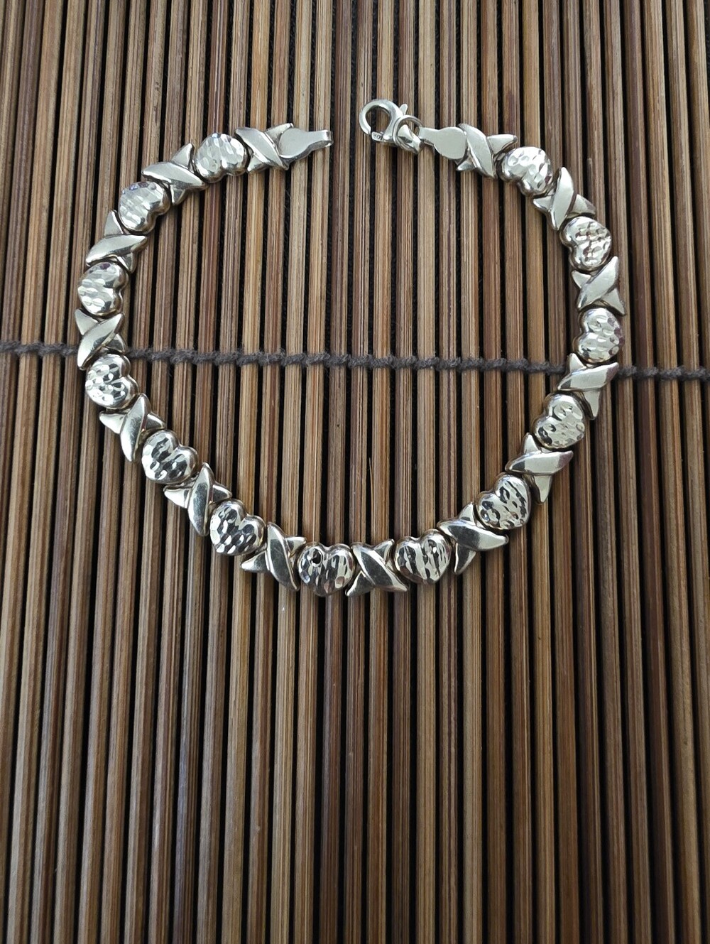 10k Hugs & Kisses Yellow Gold Bracelet